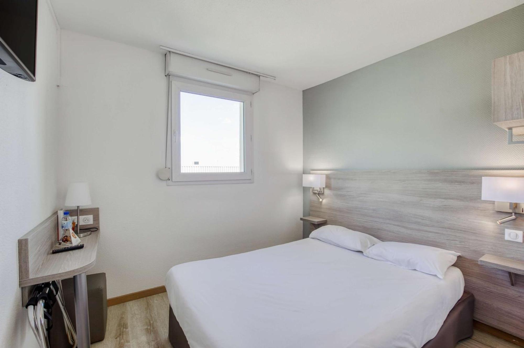 Brit Hotel Клермон-л'Еро Екстер'єр фото